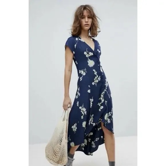 Chic Navy Floral High-Low Dress - Picture 1 of 1